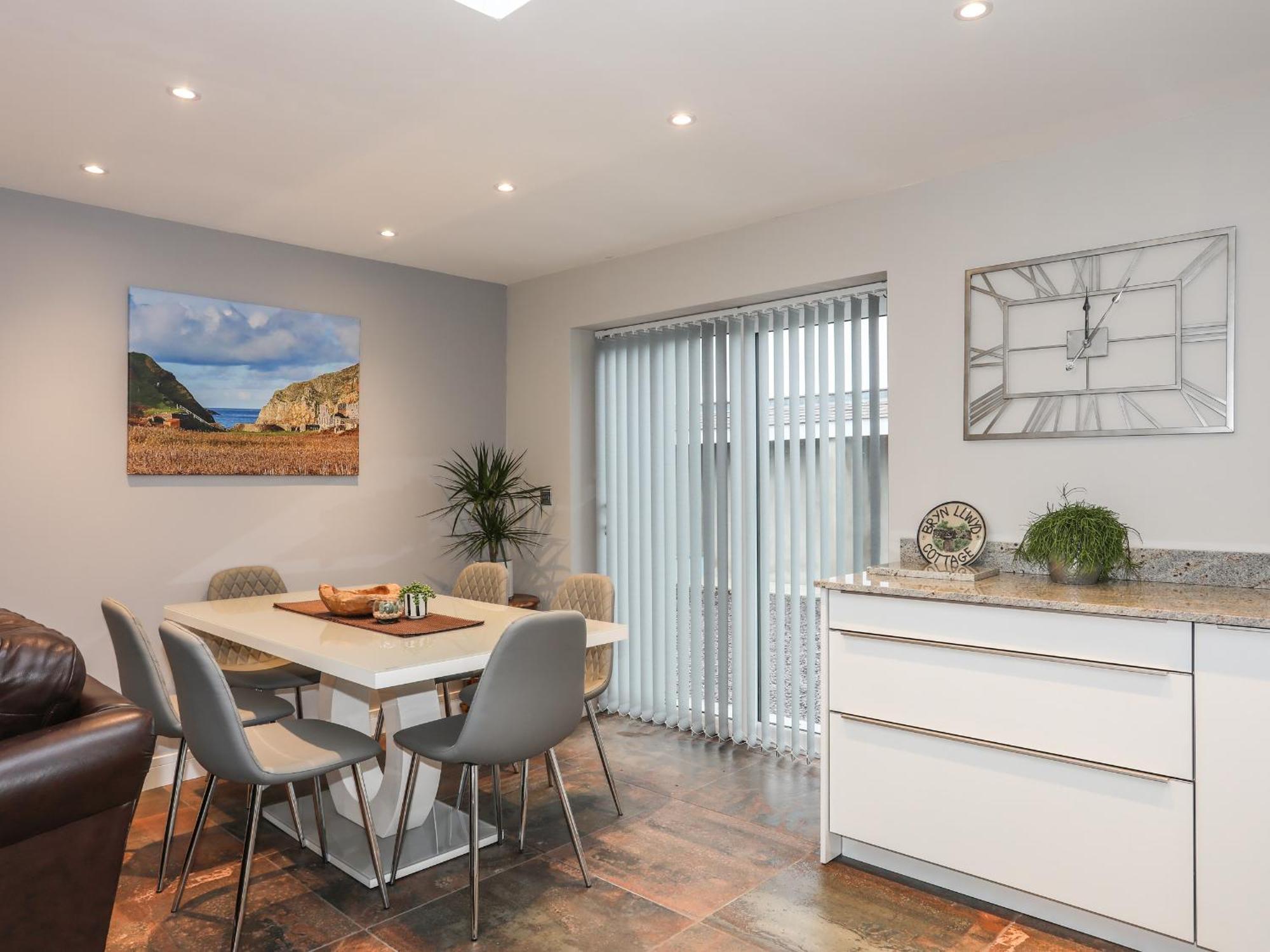 Bryn Llwyd Holiday home *